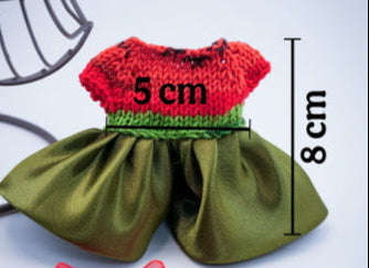 Outfit for a Knitted Frog.