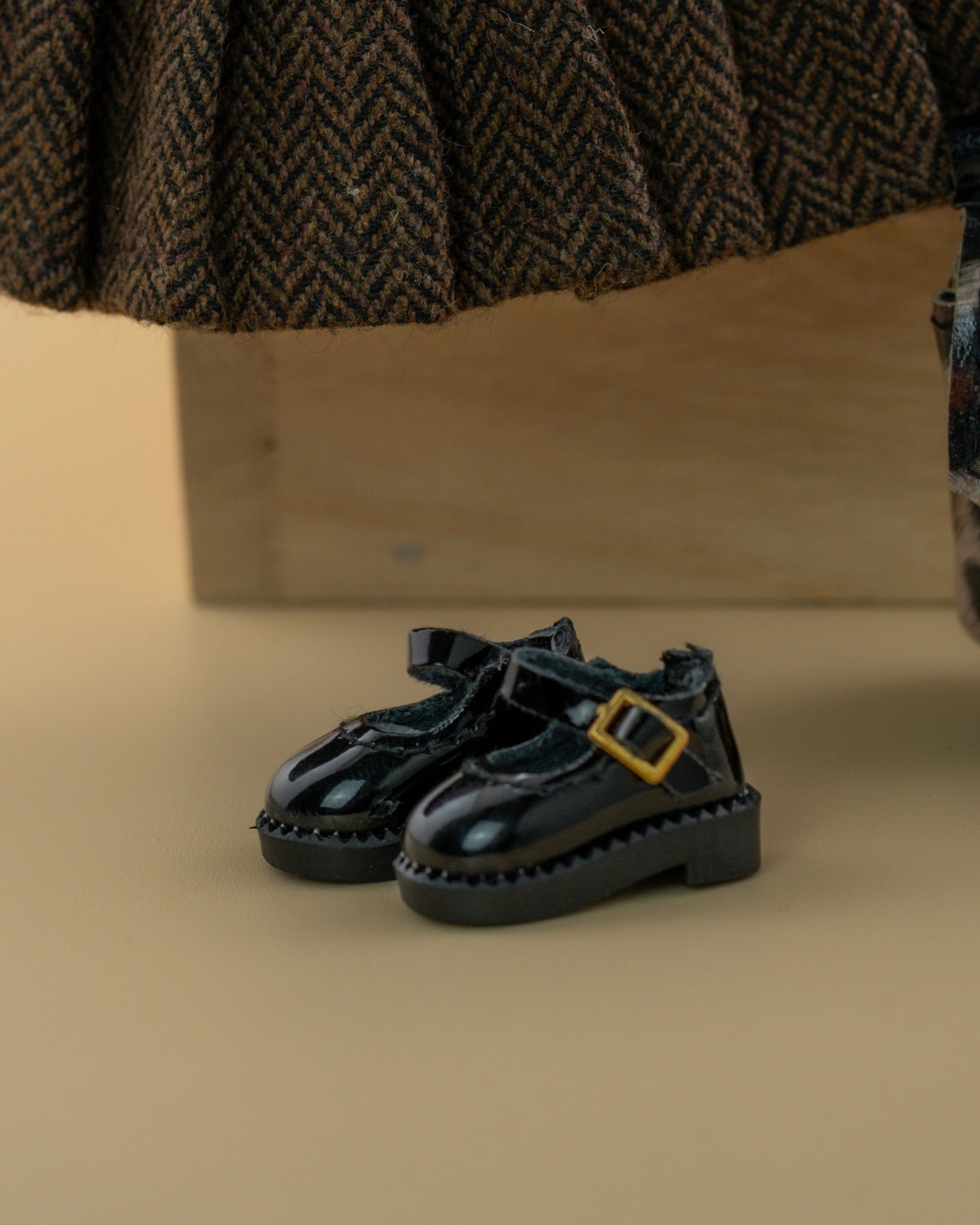 Outfit for a Knitted Frog.