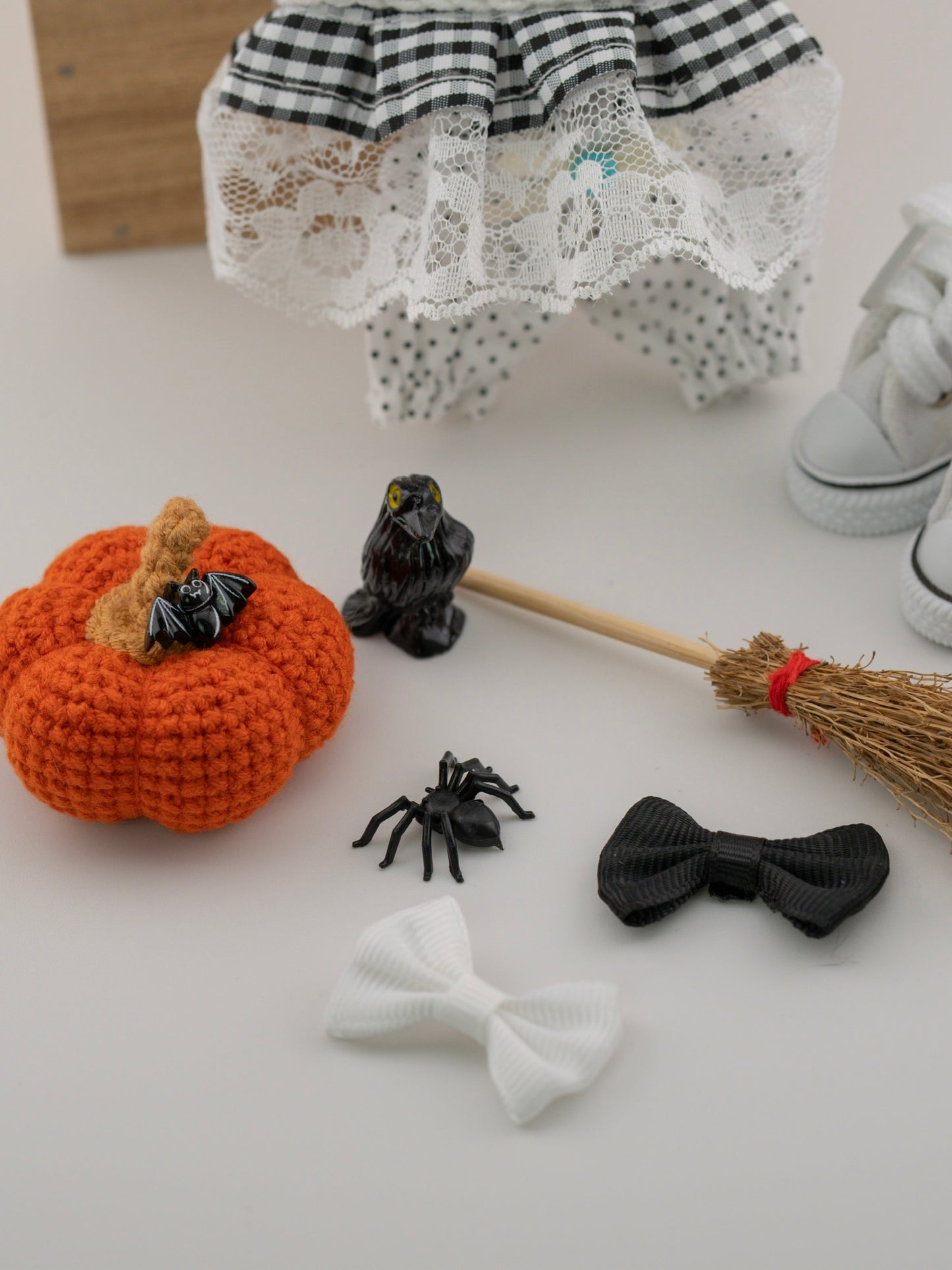 Outfit for a Knitted Frog.