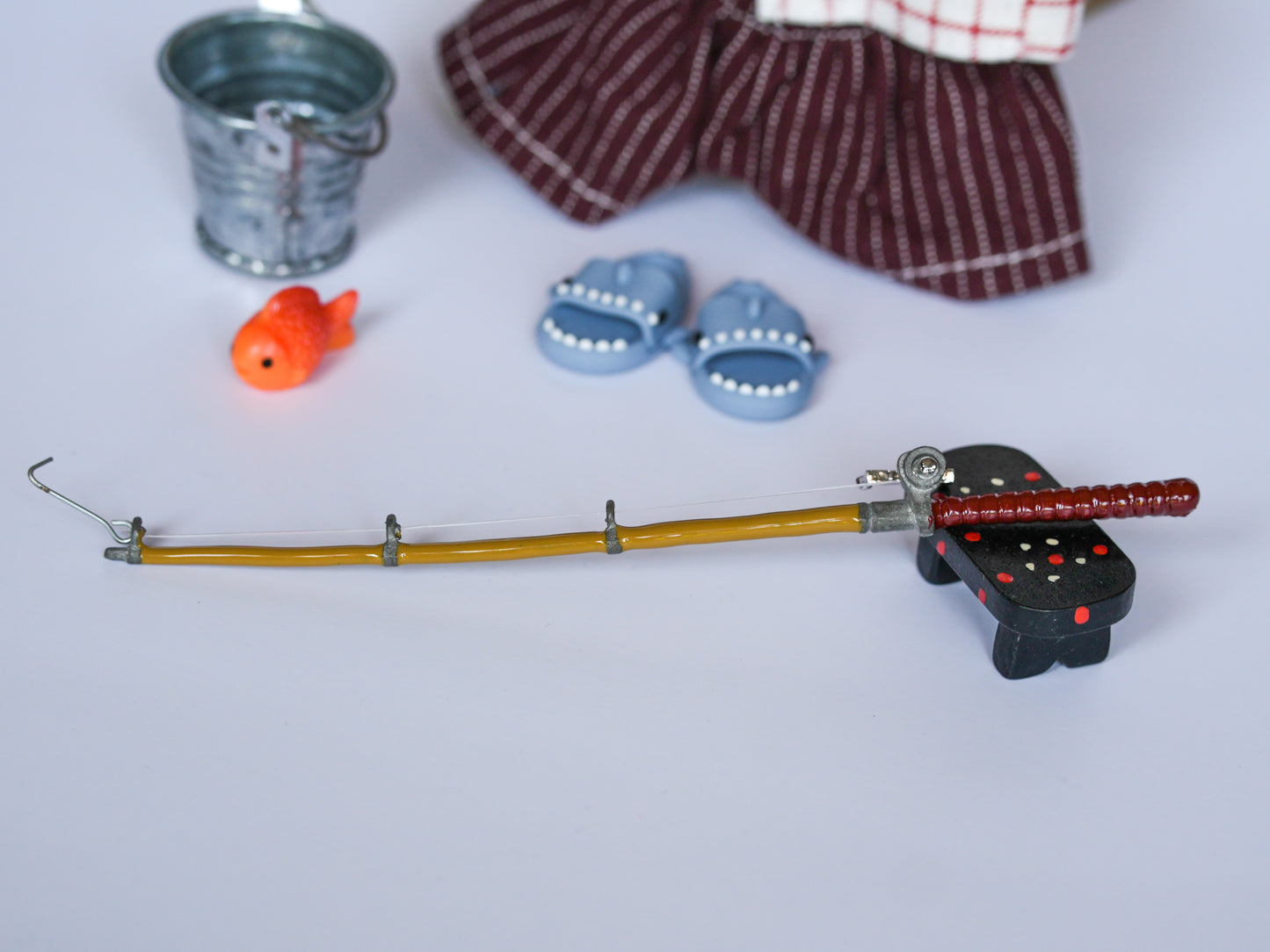 Froggy Wardrobe. Outfit for a Knitted Frog.