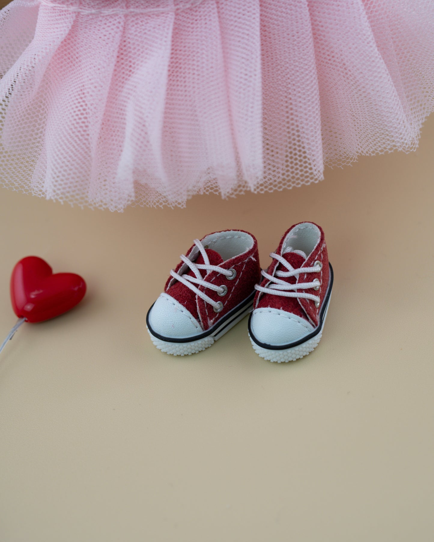 Outfit for a Knitted Frog.