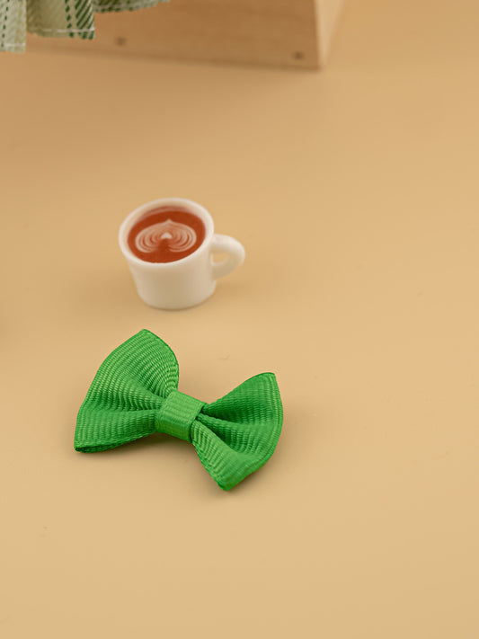 Outfit for a Knitted Frog.