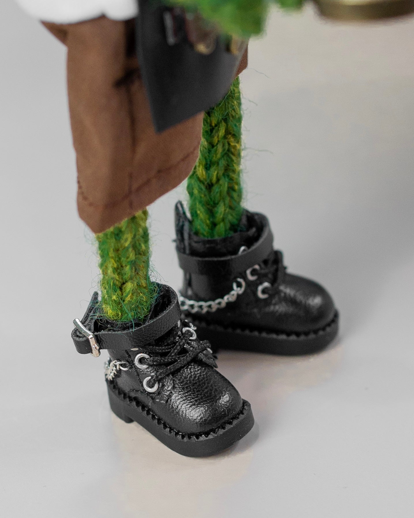 Knitted Frog