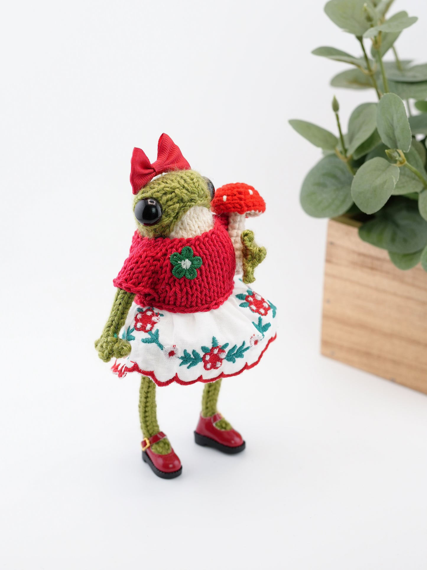 Miss Flora Strawbell