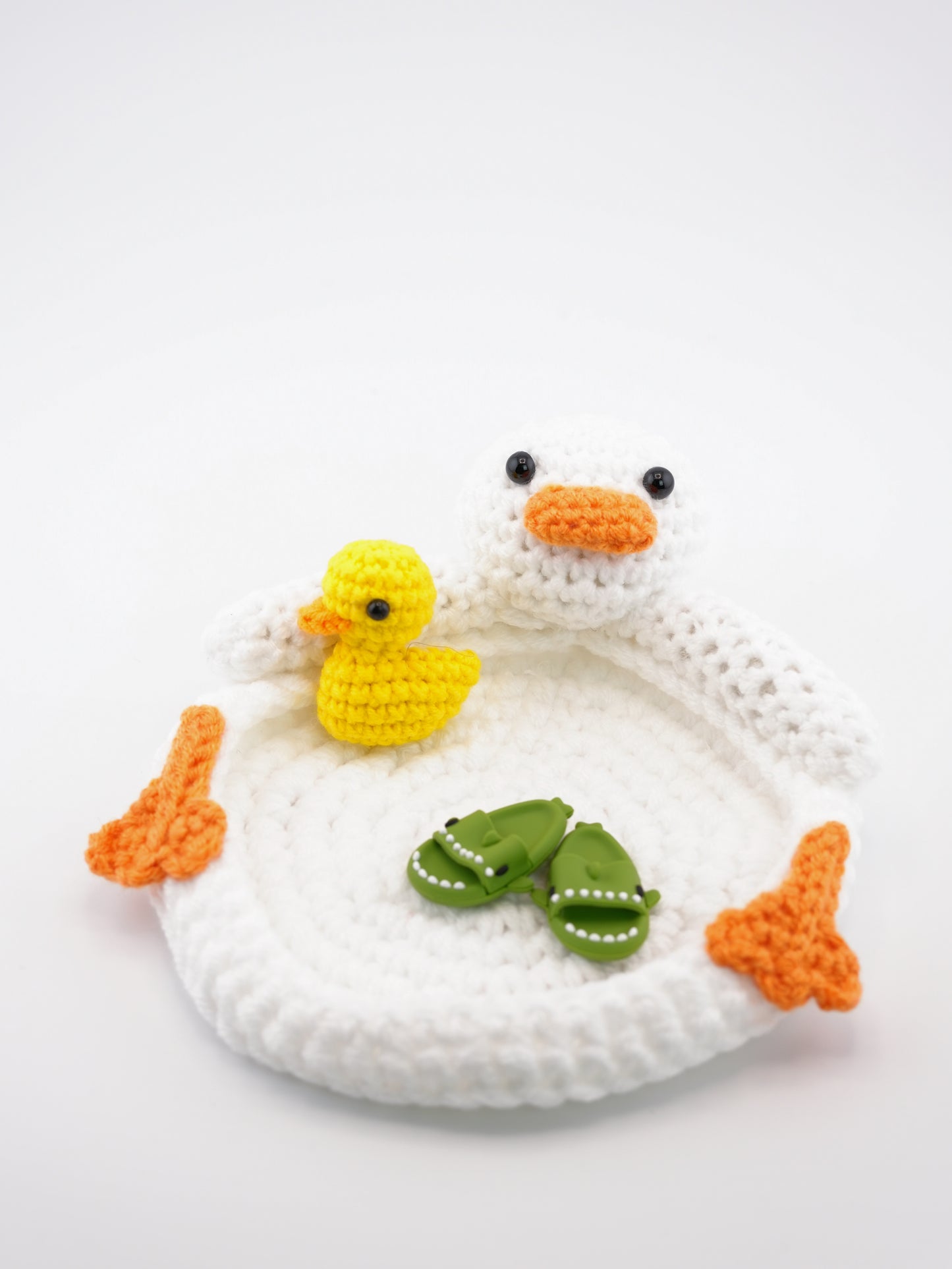 Outfit for a Knitted Frog.