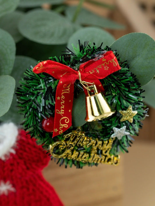 Outfit for a Knitted Frog.