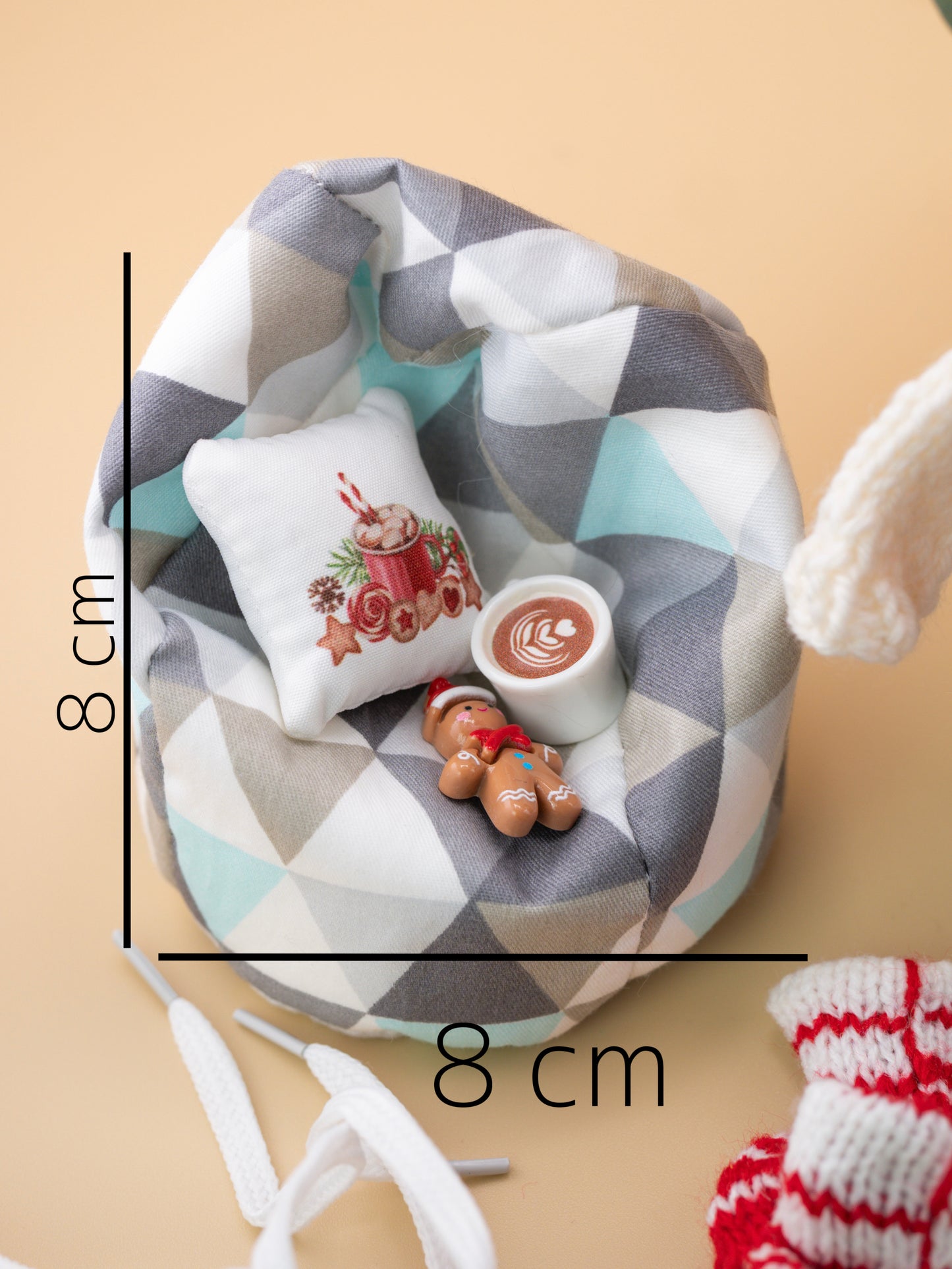 Outfit for a Knitted Frog.