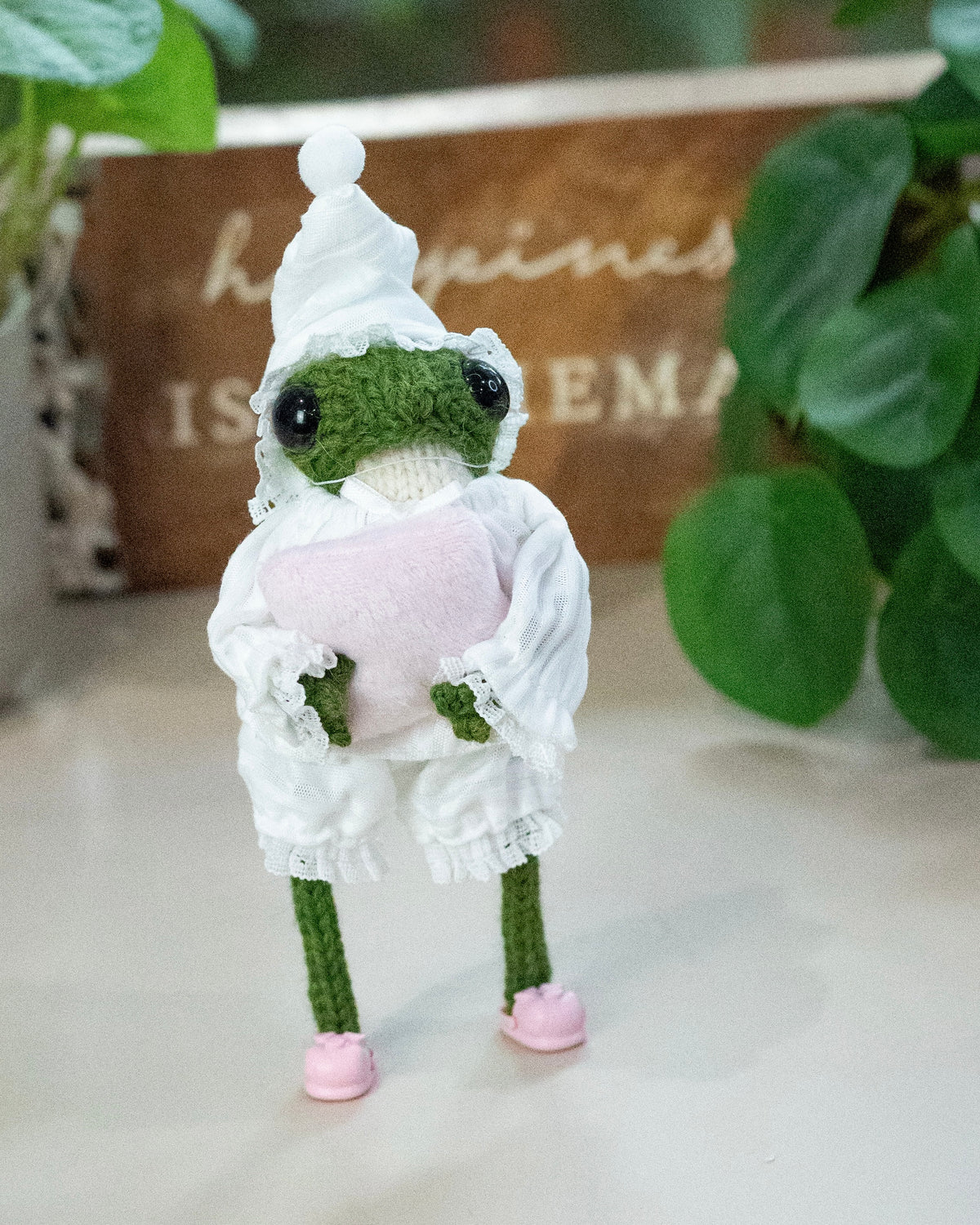 Knitted Frog (New)