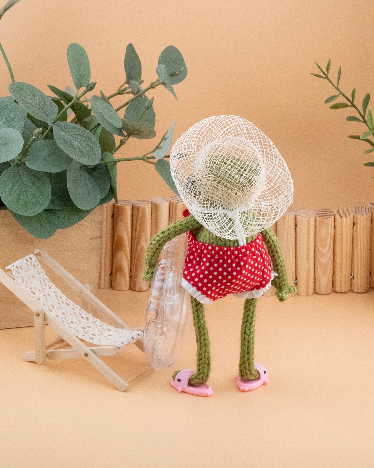🐸 Knitted Frog