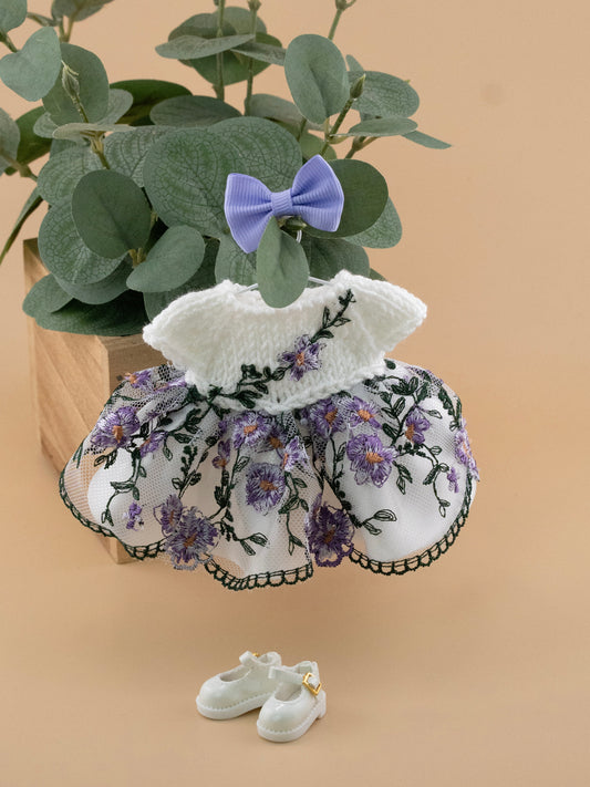 Outfit for a Frog