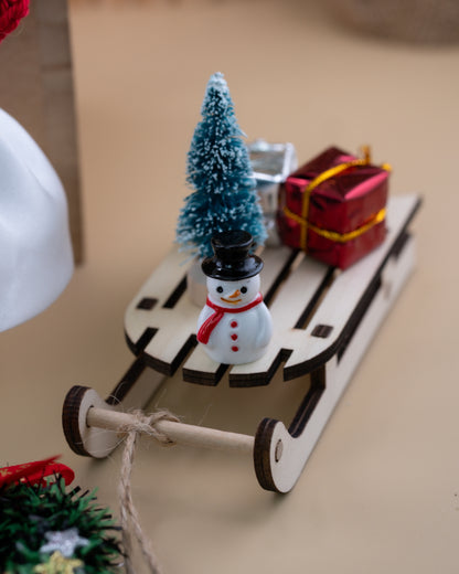 Outfit for a Knitted Frog.