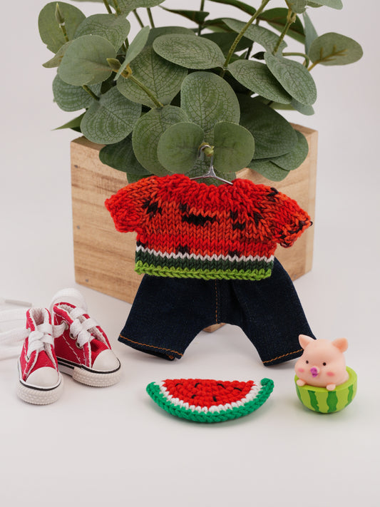 Froggy Wardrobe. Outfit for a Knitted Frog.