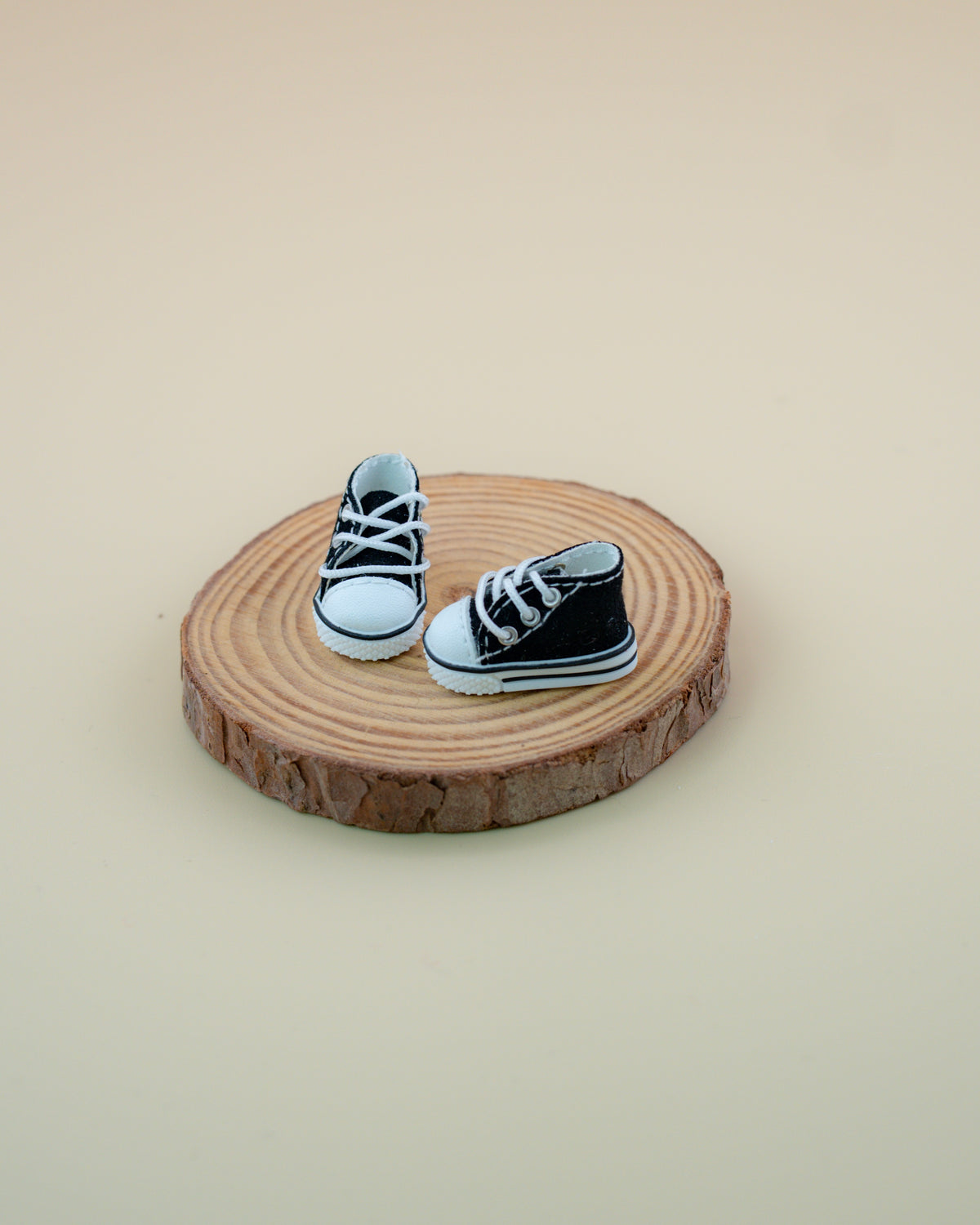 Frog High-Top Sneakers