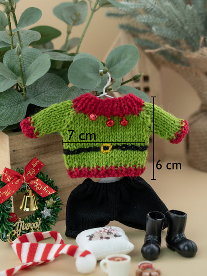 Outfit for a Knitted Frog.
