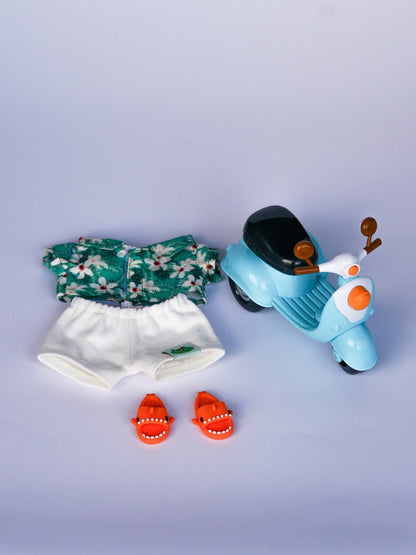 Froggy Wardrobe. Outfit for a Knitted Frog.