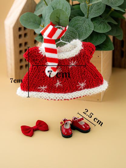 Outfit for a Knitted Frog.