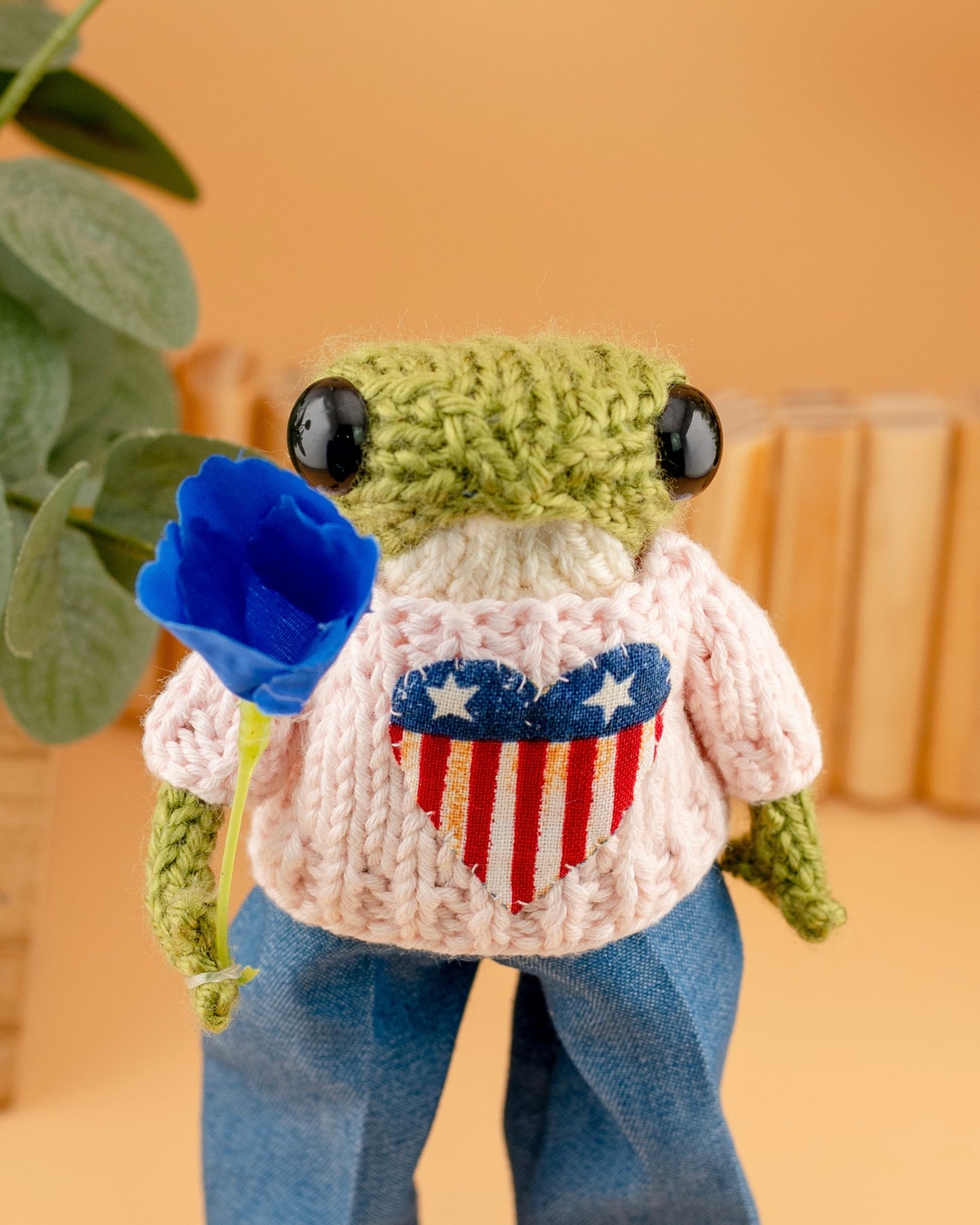 🐸 Knitted Frog