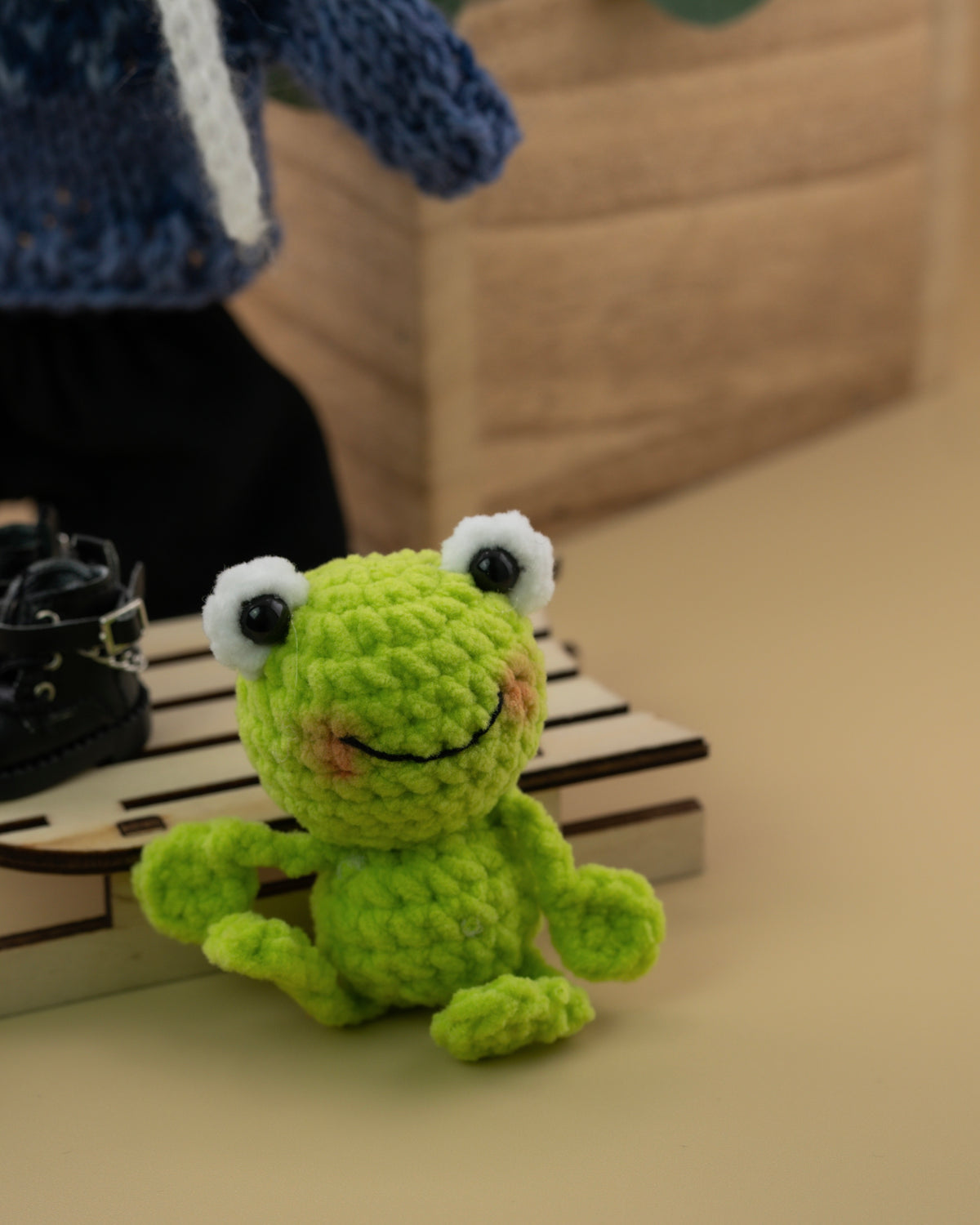 Outfit for a Frog