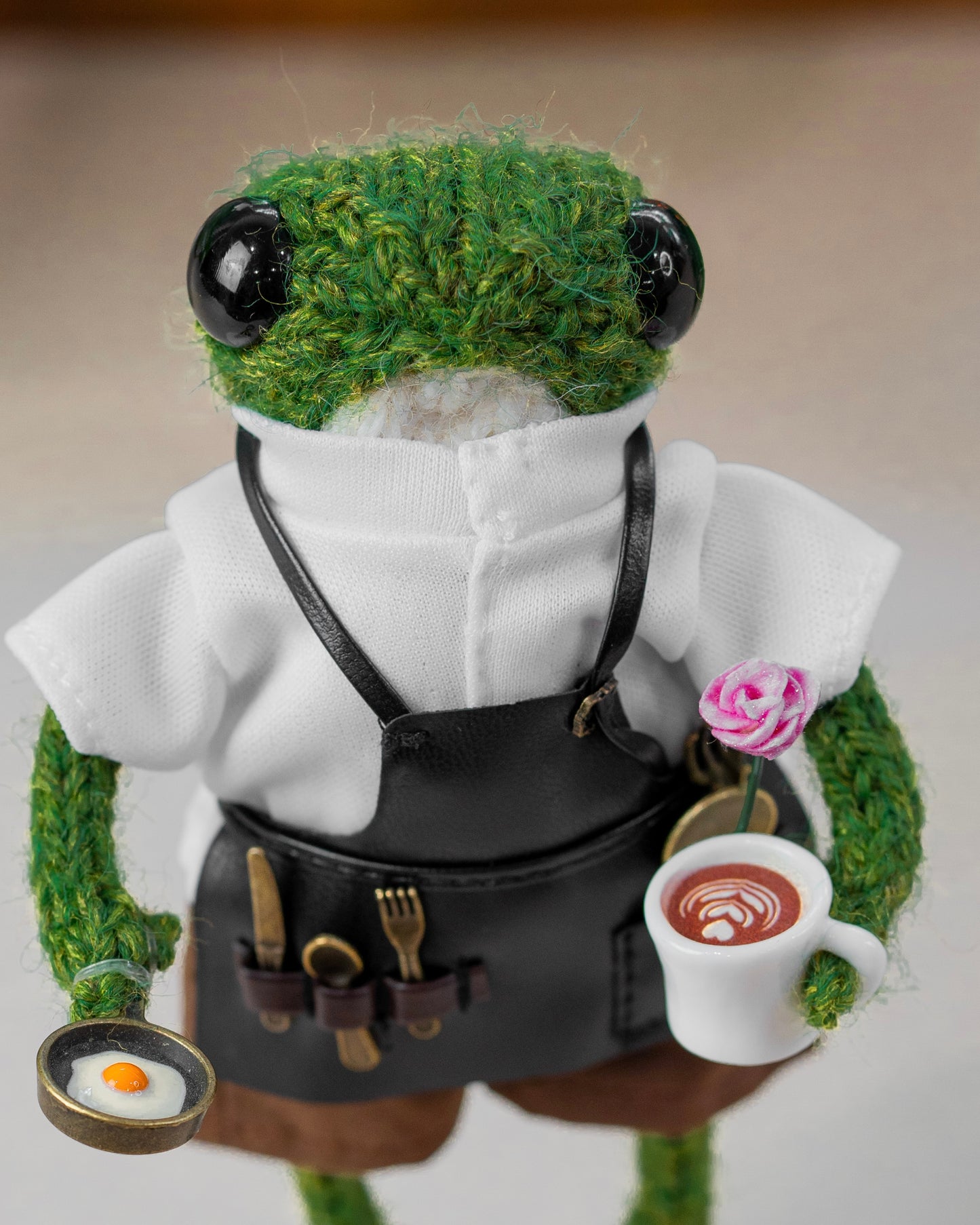 Knitted Frog