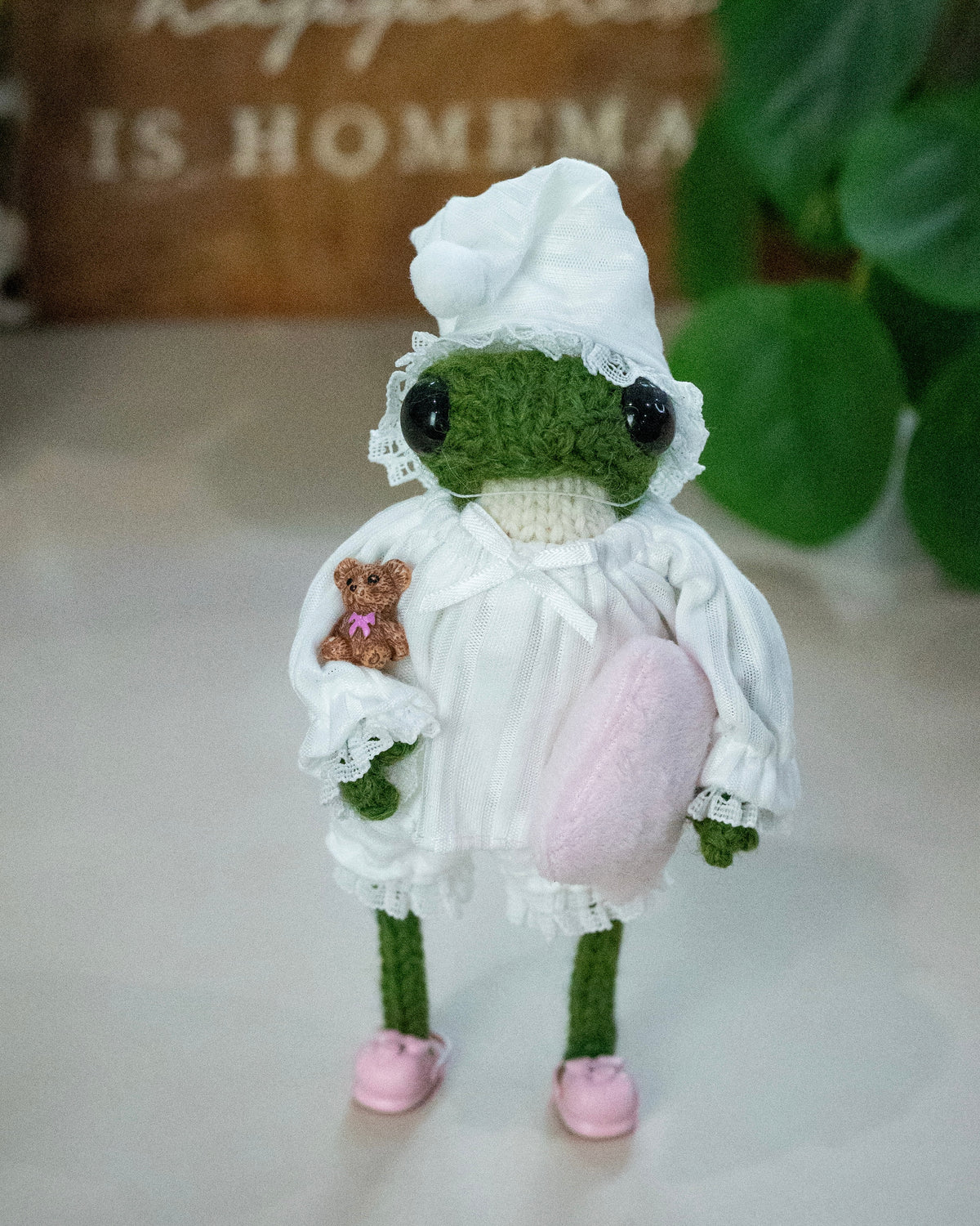 Knitted Frog (New)