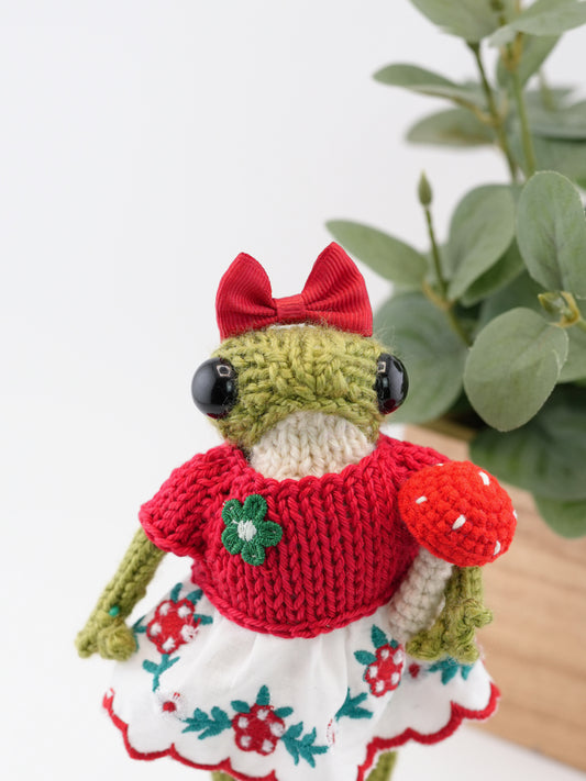 Miss Flora Strawbell