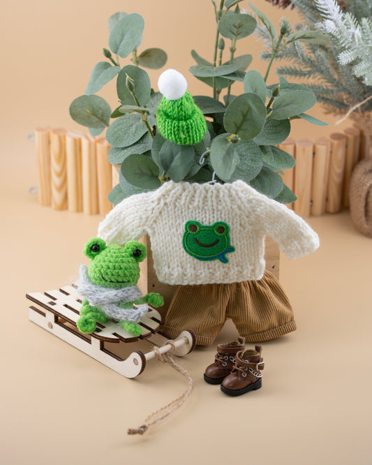 Outfit for a Knitted Frog.