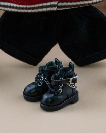 Outfit for a Frog