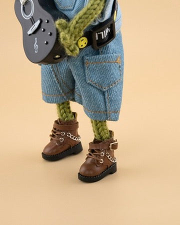 Barnaby "Bass" Bullfrog