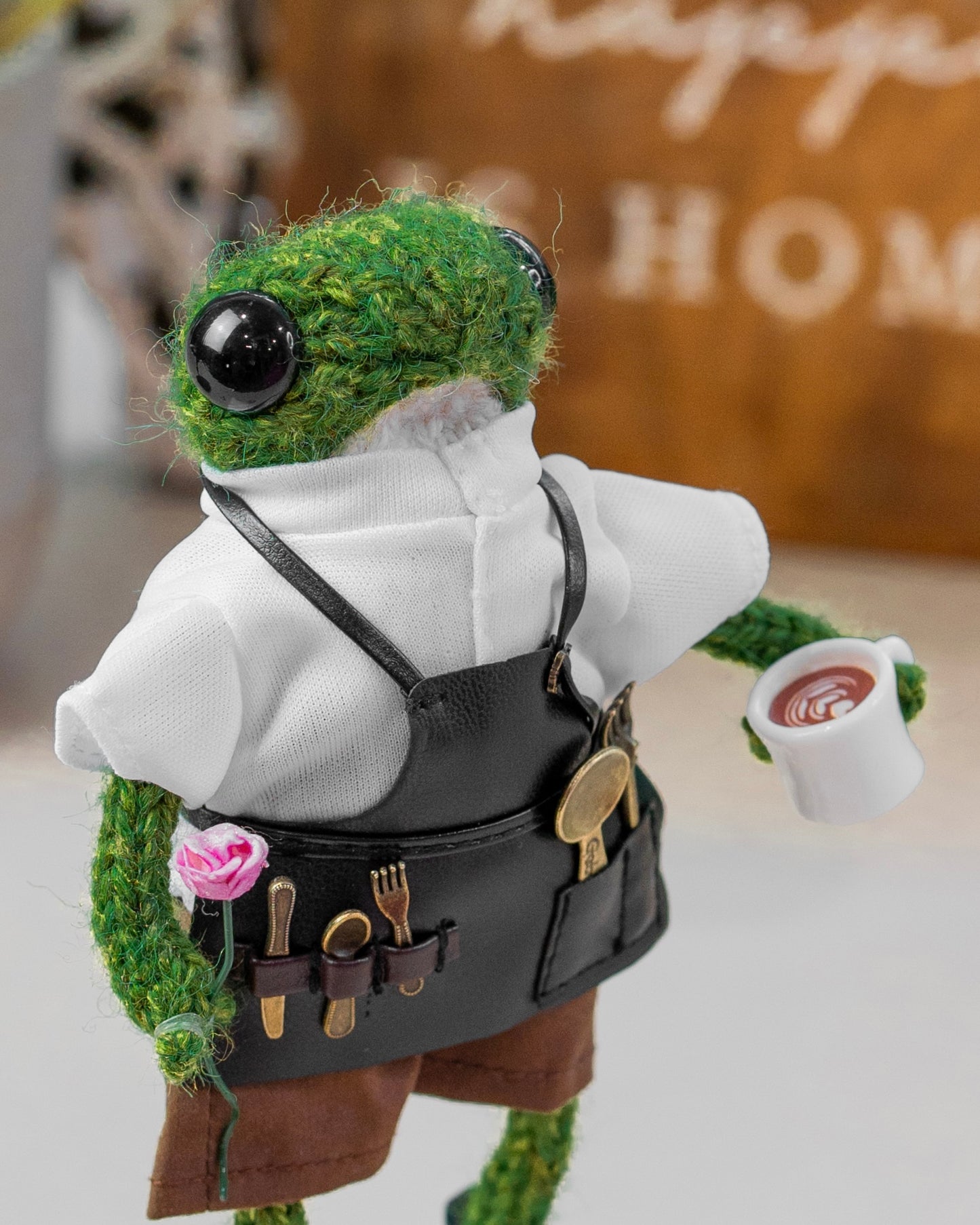 Knitted Frog