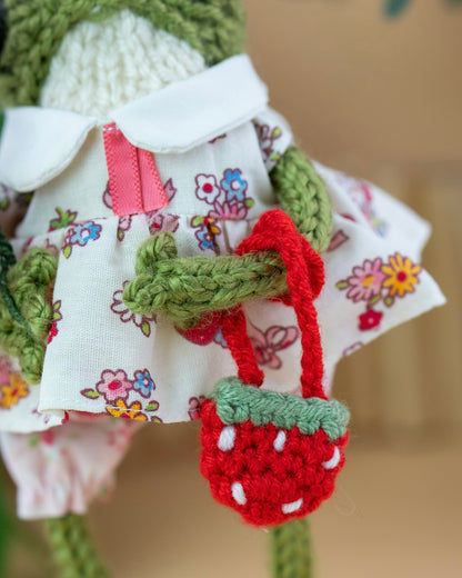 🐸 Knitted Frog