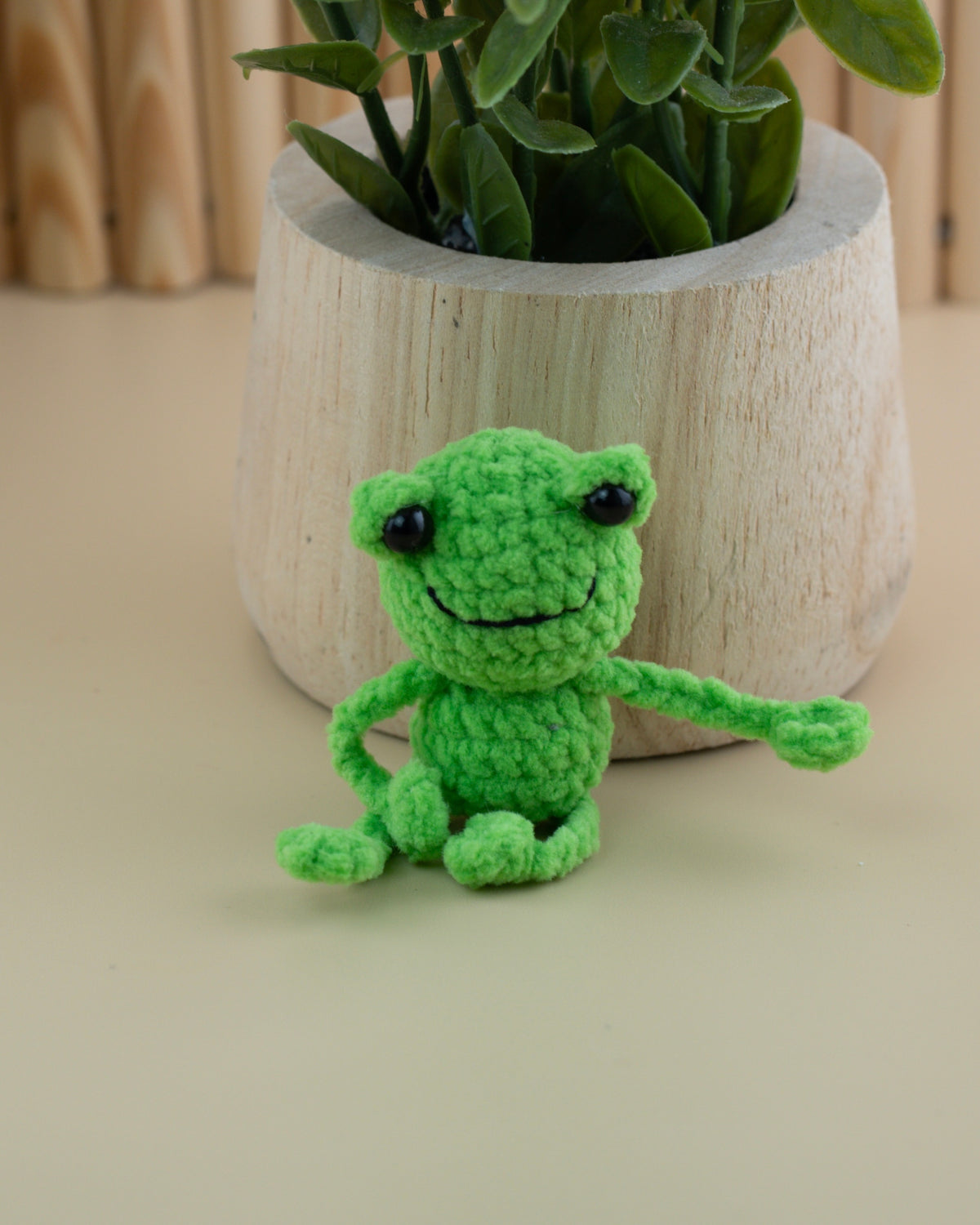 Tadley – Mini Frog 🐸