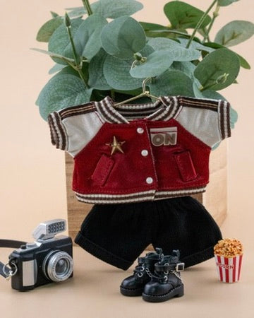 Outfit for a Frog