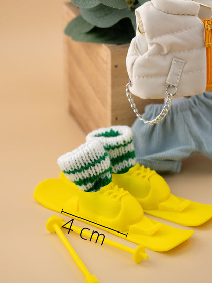Outfit for a Knitted Frog.