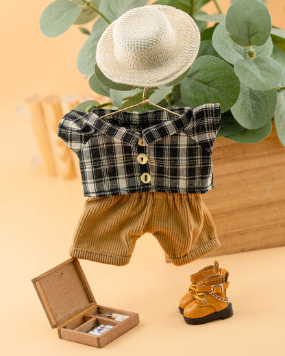 Outfit for a Frog