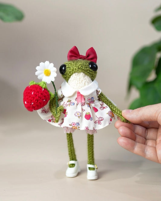 🍓 Evelyn Strawbridge