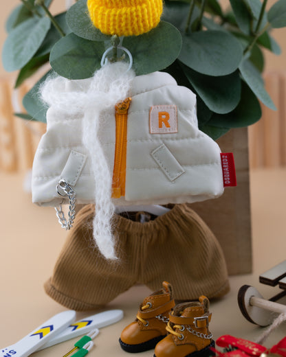 Outfit for a Knitted Frog.