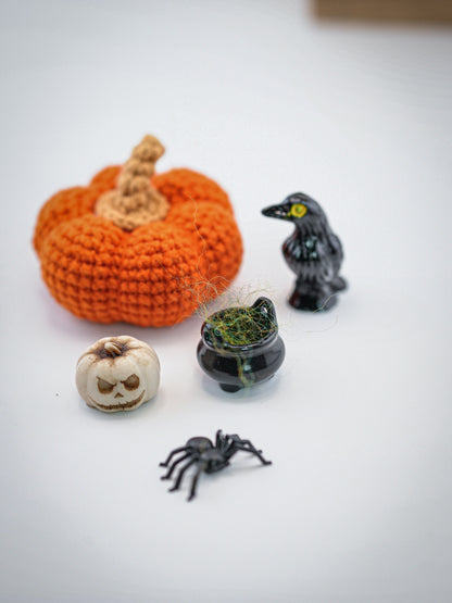 Outfit for a Knitted Frog.