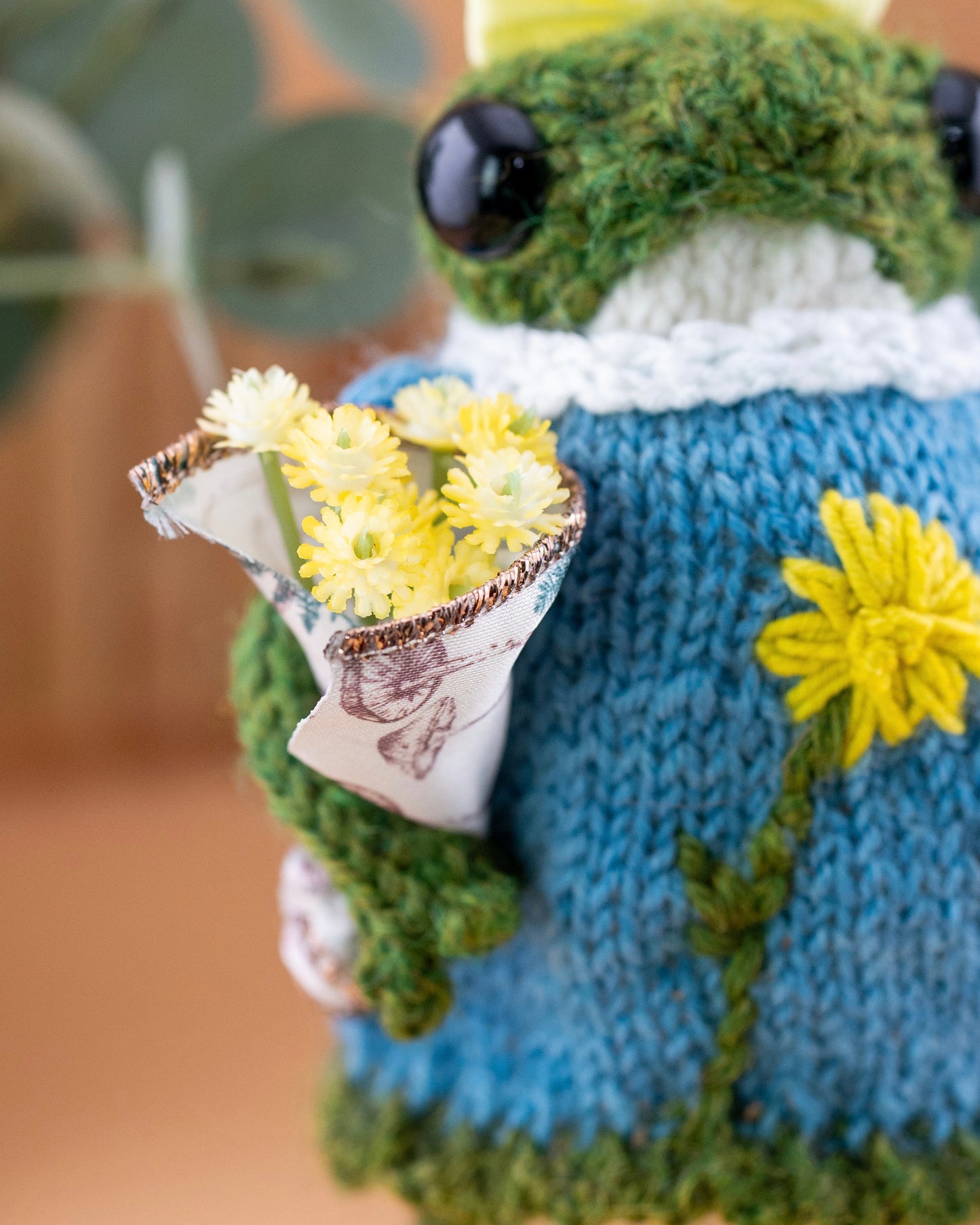 🐸 Knitted Frog