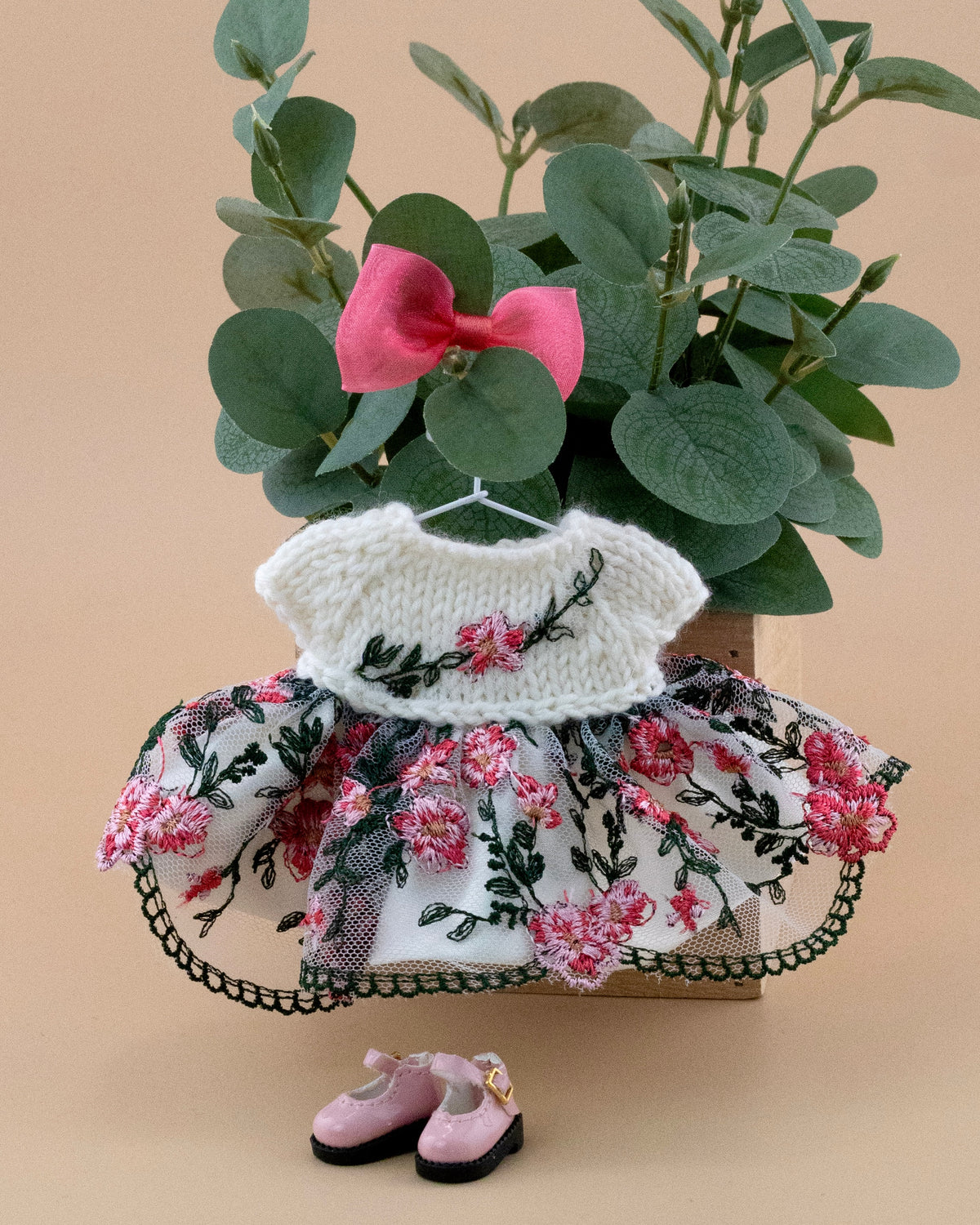 Frog Dress Outfit — Pink Blossom Walk