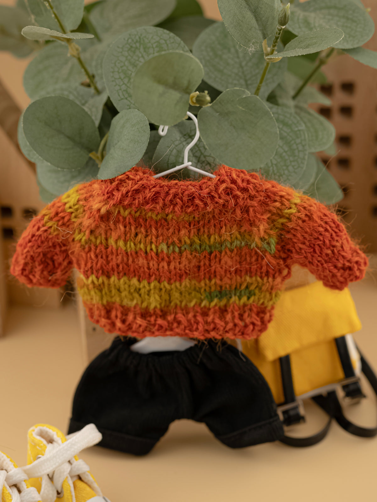 Outfit for a Knitted Frog.