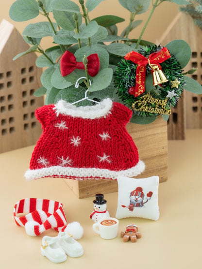 Outfit for a Knitted Frog.