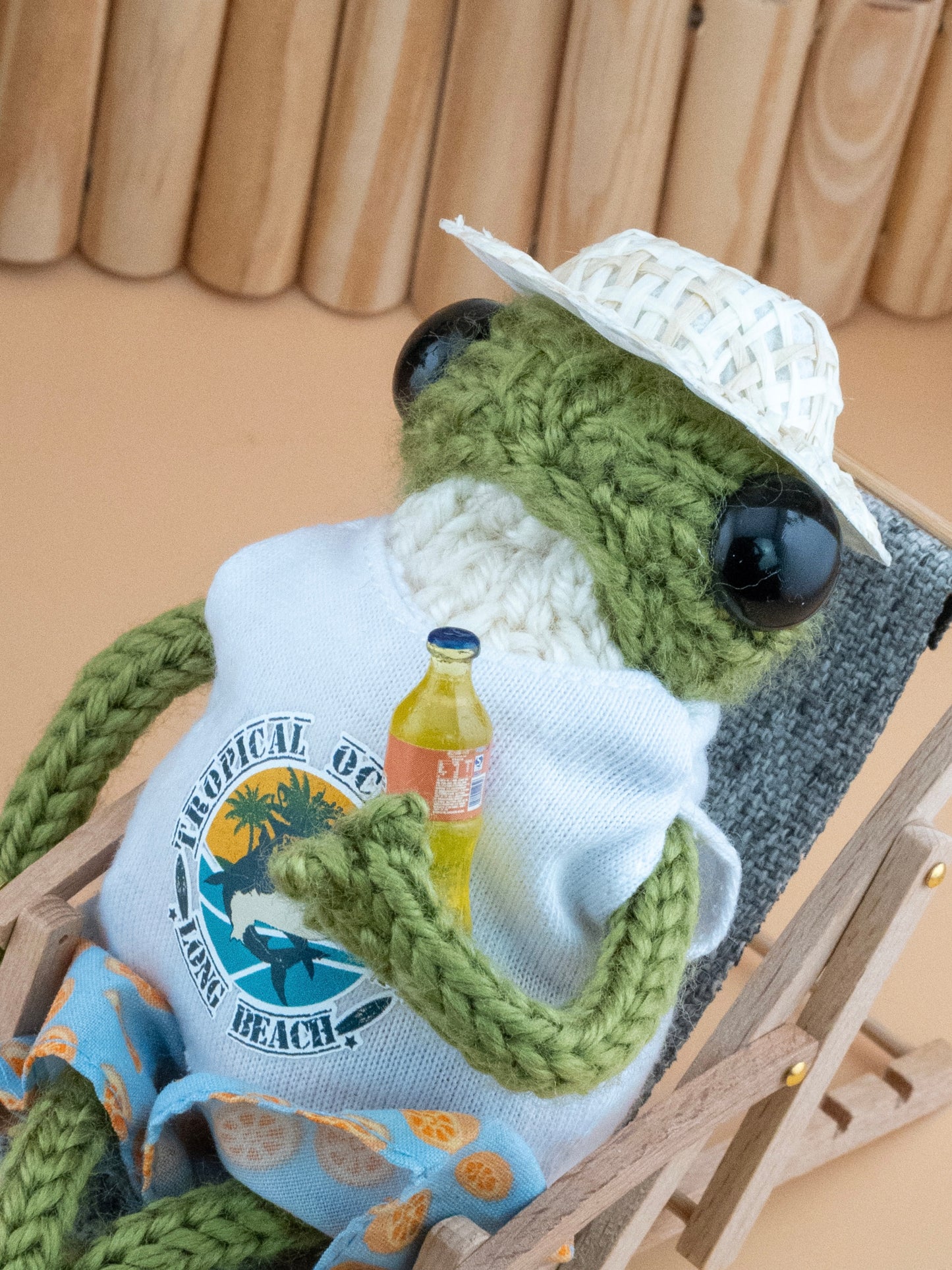 🐸 Knitted Frog